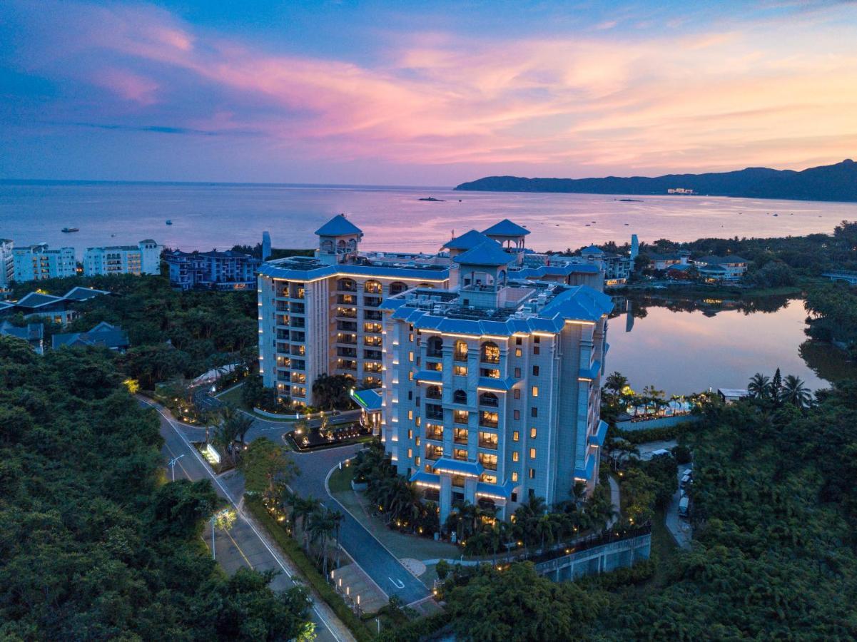 Holiday Inn & Suites Sanya Yalong Bay Exterior photo