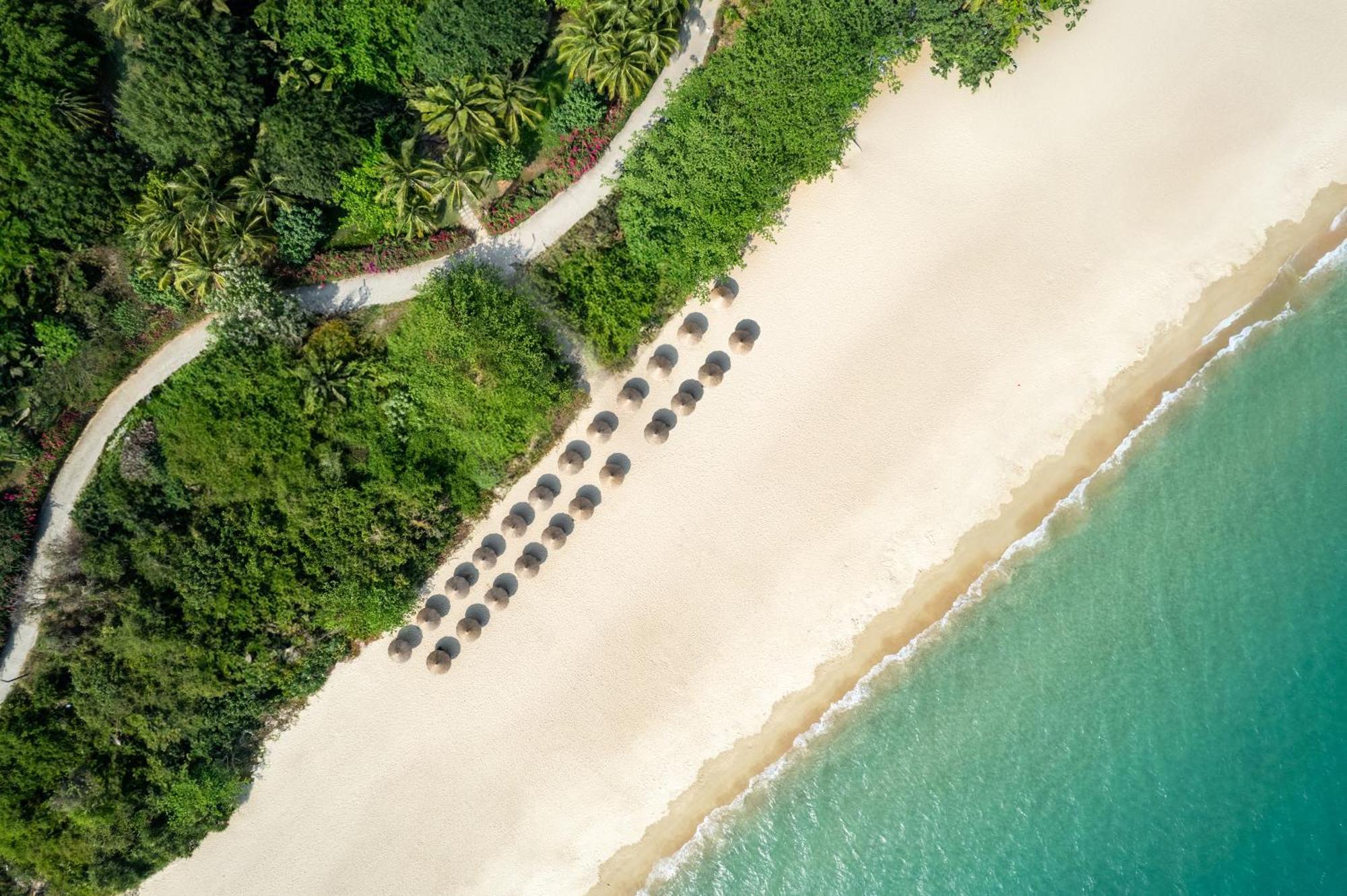 Holiday Inn & Suites Sanya Yalong Bay Exterior photo